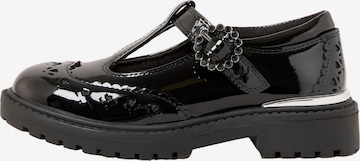 juoda Lipsy Pusbačiai: priekis