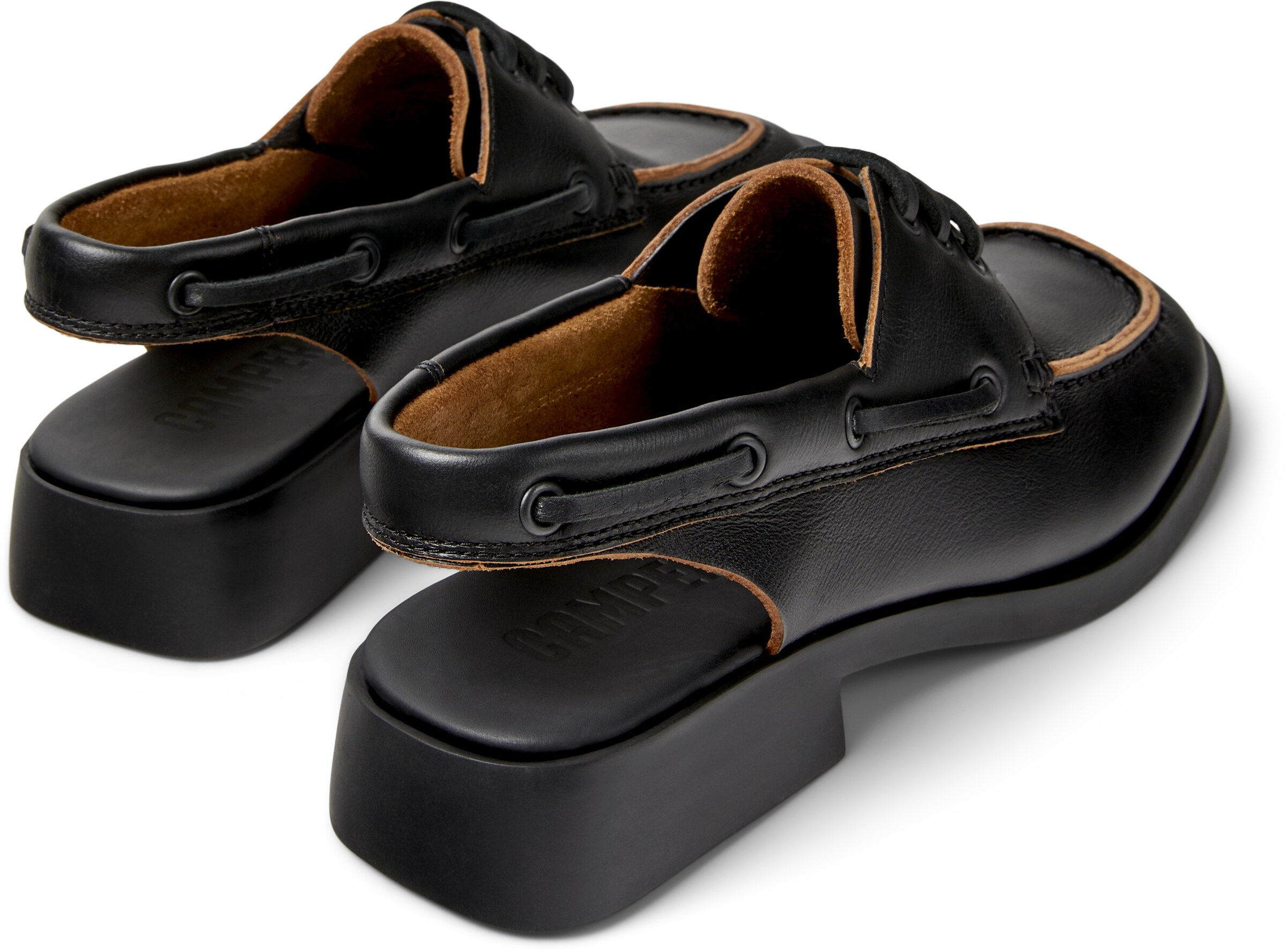 Mocassino 'Dana' di CAMPER in nero