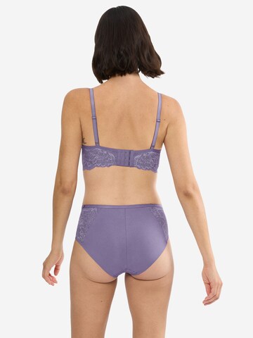 TRIUMPH T-shirt Bra ' Red Label Amourette Charm ' in Purple