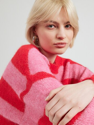 raudona PIECES Megztinis 'PCRASMINE'