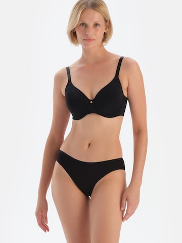 Dagi - Cueca em preto