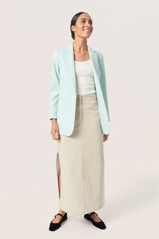 SOAKED IN LUXURY Blazer 'Corinne' i blå