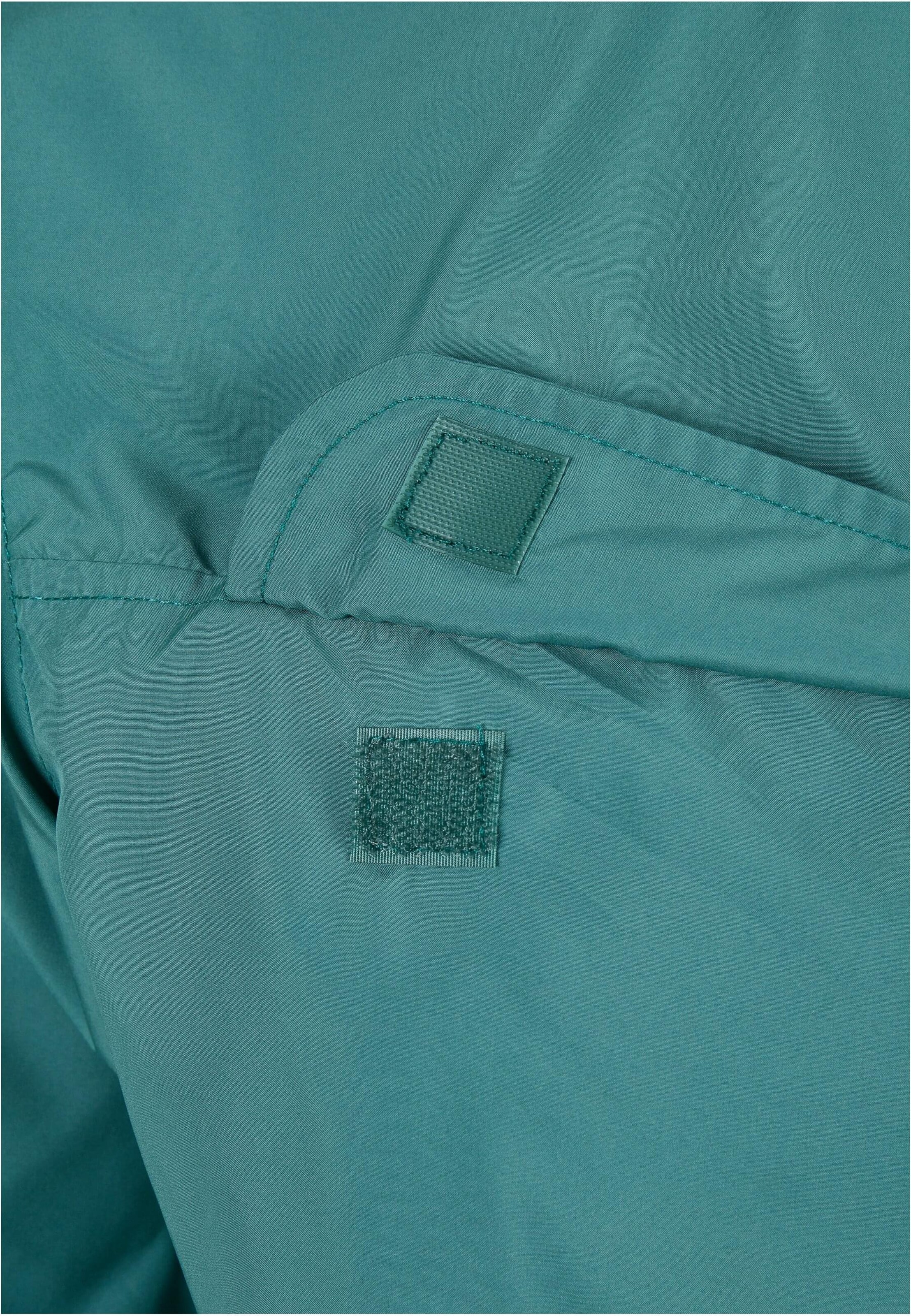 Urban Classics Преходно яке в зелено