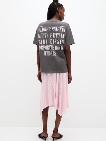 Pull&Bear Свободна дамска риза ' NIRVANA LAVADA' в сиво