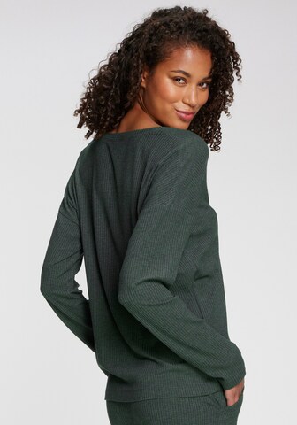 s.Oliver Schlafshirt in Grün