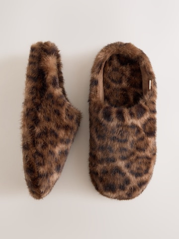 Next - Zapatillas de casa en marrón