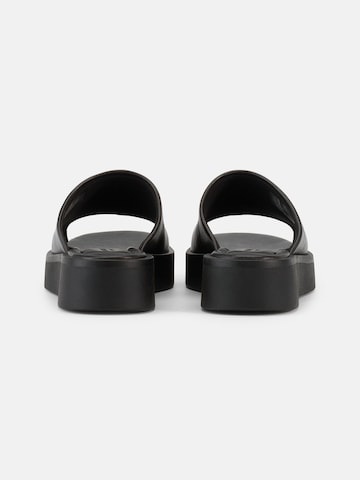 VAGABOND SHOEMAKERS Пантолеты 'DANYA' в Черный