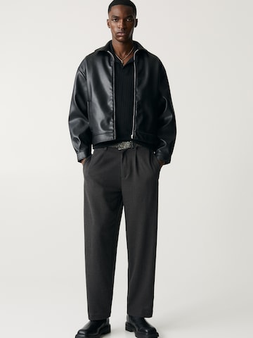 Pull&Bear Jacke in Schwarz