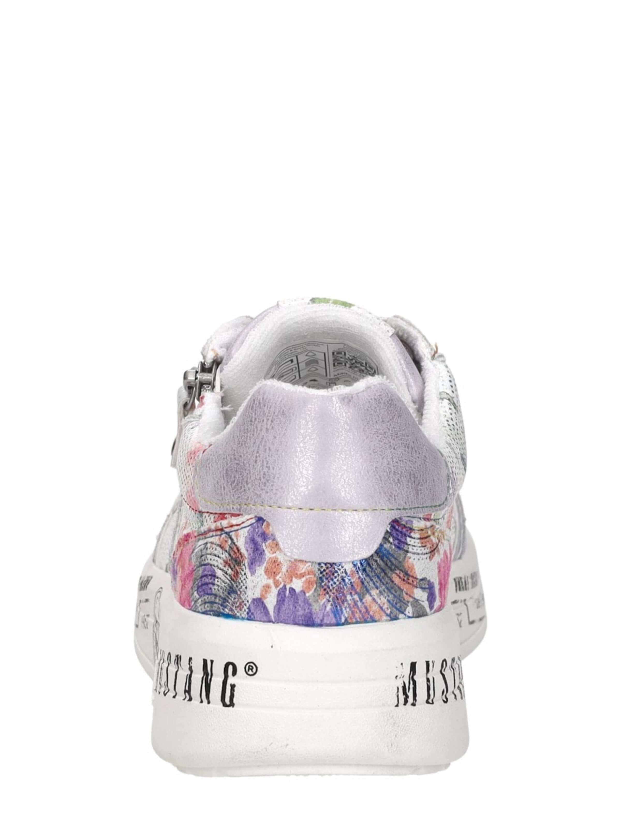 Baskets basses 'Sneakers Laag' MUSTANG en blanc