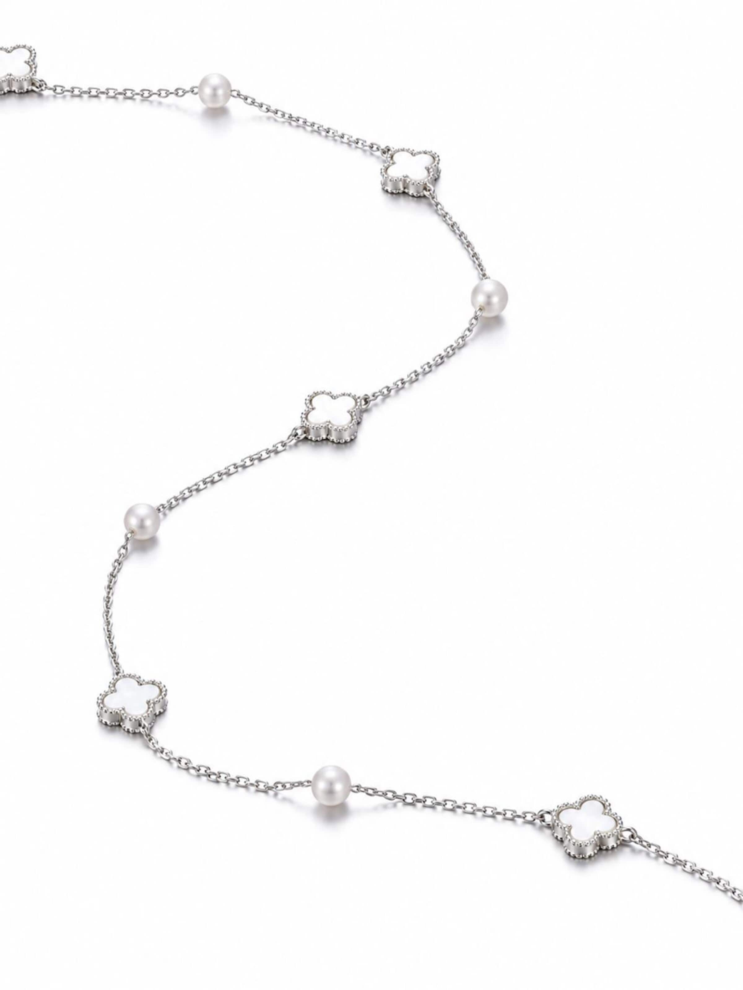 Collana 'Petite Clover' di LanLivia in argento