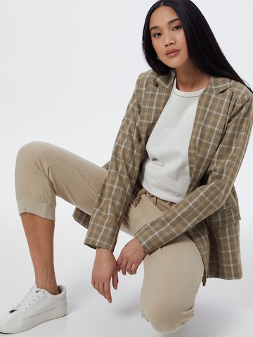 Kaffe Tapered Housut 'Naya' värissä beige