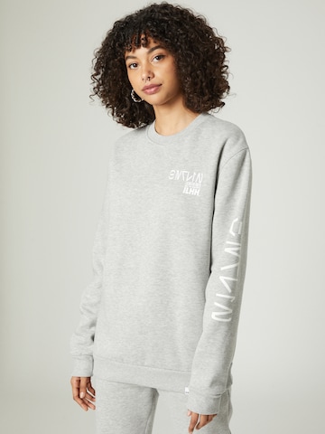 ILHH Sweatshirt 'Tom' in Grau