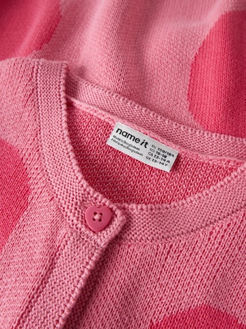 Cardigan NAME IT en rose