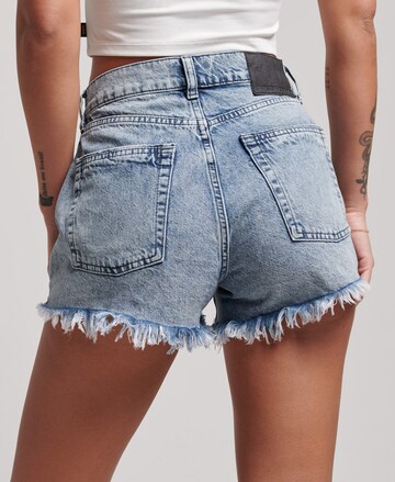 Superdry Regular Shorts in Blau