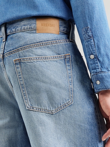 WEEKDAY Voľný strih Džínsy 'Galaxy' - Modrá