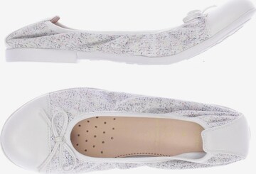 GEOX Flats & Loafers in 38 in White: front