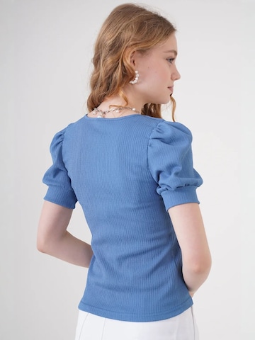 Bigdart Blouse in Blue