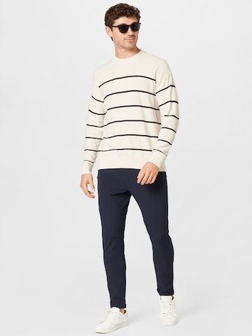 Calvin Klein Пуловер в бежово