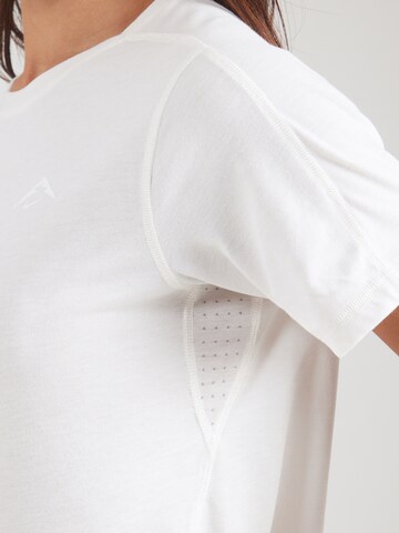 T-shirt fonctionnel NIKE en gris