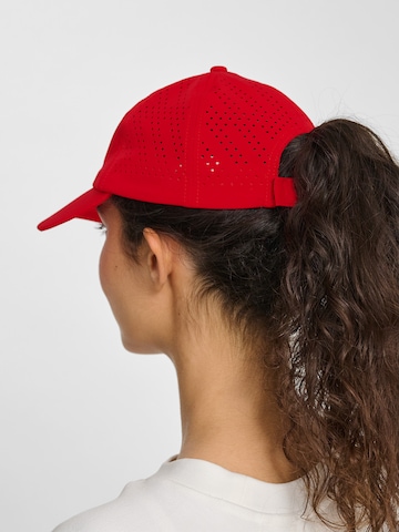 Casquette de sport Hummel en rouge