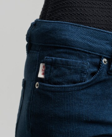 évasé Pantalon Superdry en bleu