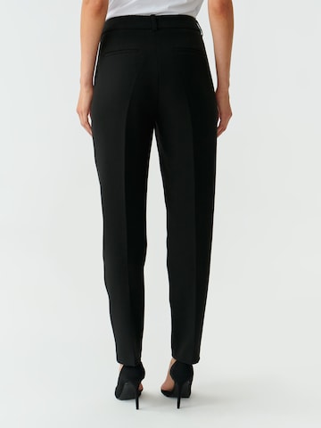 TATUUM Regular Trousers in Black