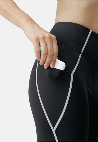 Born Living Yoga Skinny Sporthose 'Luna' in Schwarz