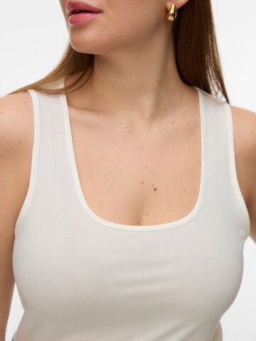 Vero Moda Curve Top in Wit