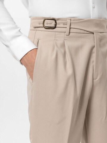 Antioch Loose fit Pleat-front trousers in Beige