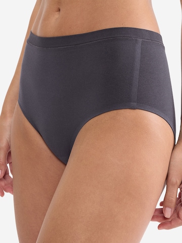 TRIUMPH Maxislip ' Red Label Smart Natural ' in Grau