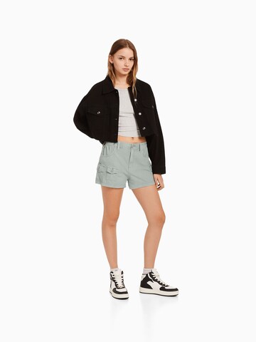 Bershka Loosefit Cargo nadrágok - zöld