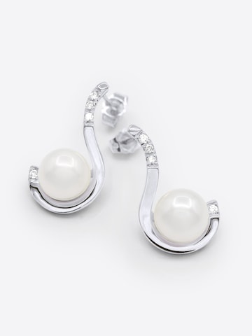 Boucles d'oreilles 'FOCH' Ateliers Saint Germain en blanc : devant
