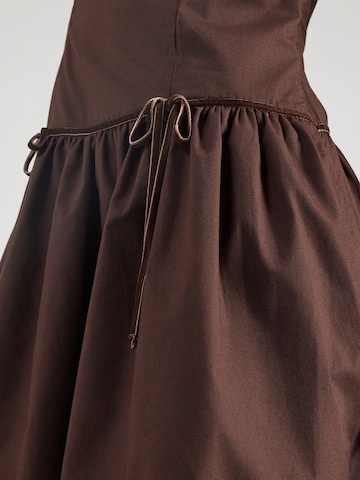 HOLLISTER - Vestido em castanho