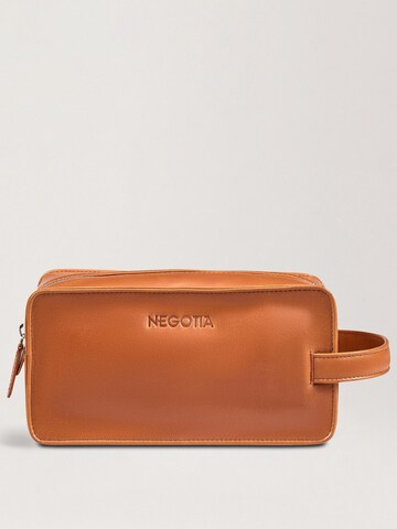 NEGOTIA Leather Toiletry Bag 'Caldre' in Brown: front