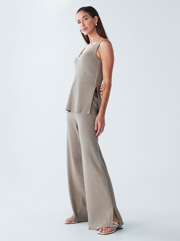 Top 'ELENOR' di BWLDR in beige