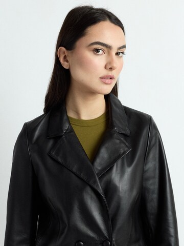 JCC Between-season jacket in Black