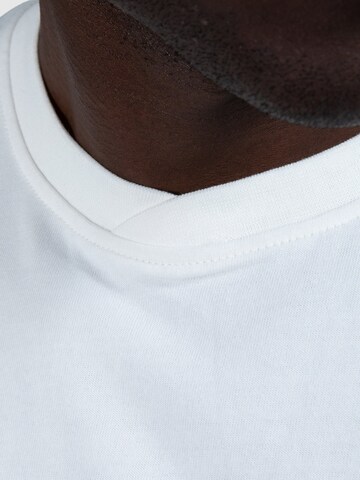 T-Shirt 'Armando' Smilodox en beige