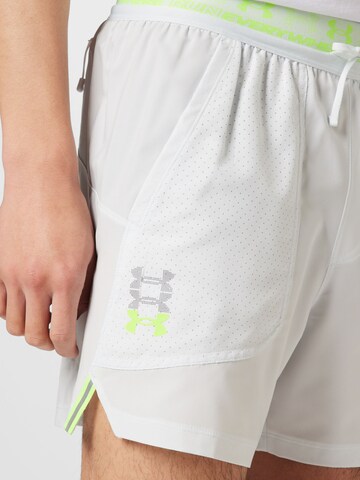 UNDER ARMOUR - Regular Calças de desporto 'RUN ANYWHERE' em branco