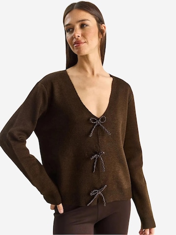 Bianco Lucci Knit Cardigan in Brown