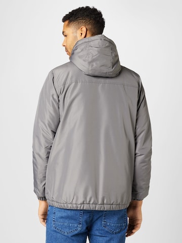 ELLESSE Between-Season Jacket in Grey