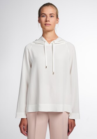 ETERNA Sweatshirt in White: front