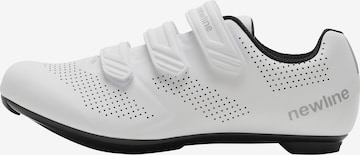 Chaussure de sport Newline en blanc : devant