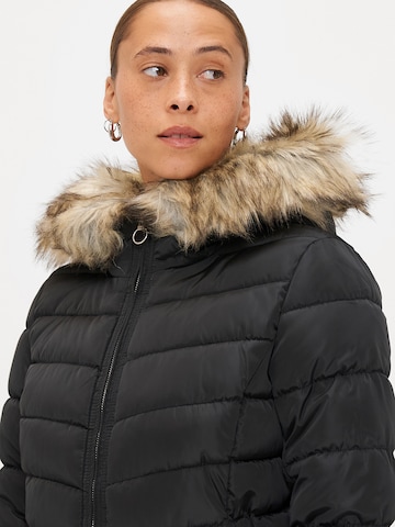Only Petite Winter jacket 'ONLNEWELLAN' in Black