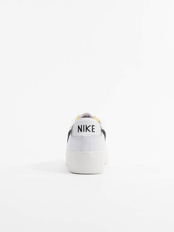 Sneaker bassa 'Blazer' di Nike Sportswear in bianco