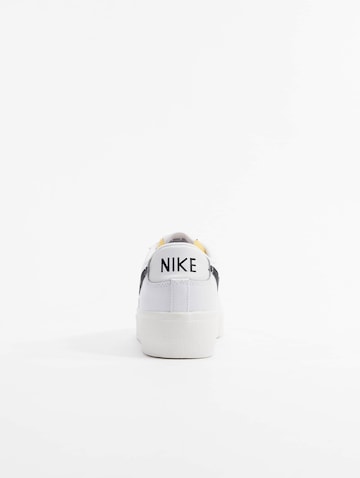 Baskets basses 'Blazer' Nike Sportswear en blanc