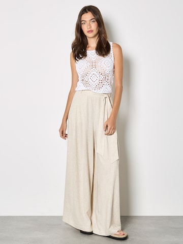 Apricot Wide Leg Wide-Leg Linen Blend Trousers ' ' in Beige: Vorderseite