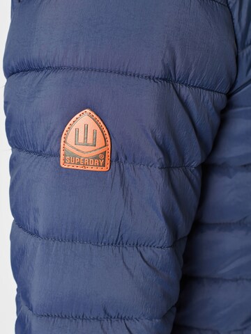 Superdry Prechodná bunda 'Mountain' - Modrá