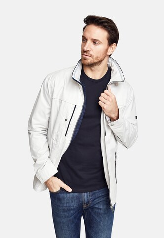 CABANO Performance Jacket in White: front