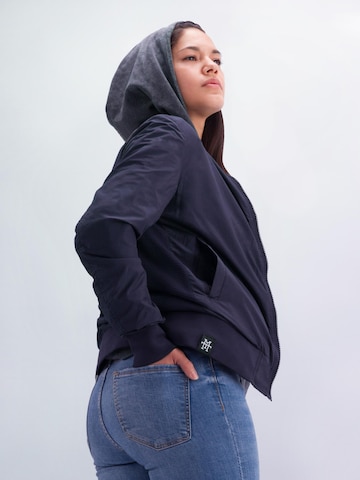 Manufaktur13 Between-Season Jacket in Blue