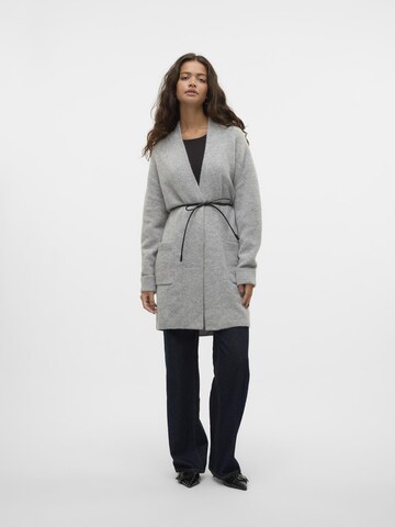 VERO MODA Cardigan i grå
